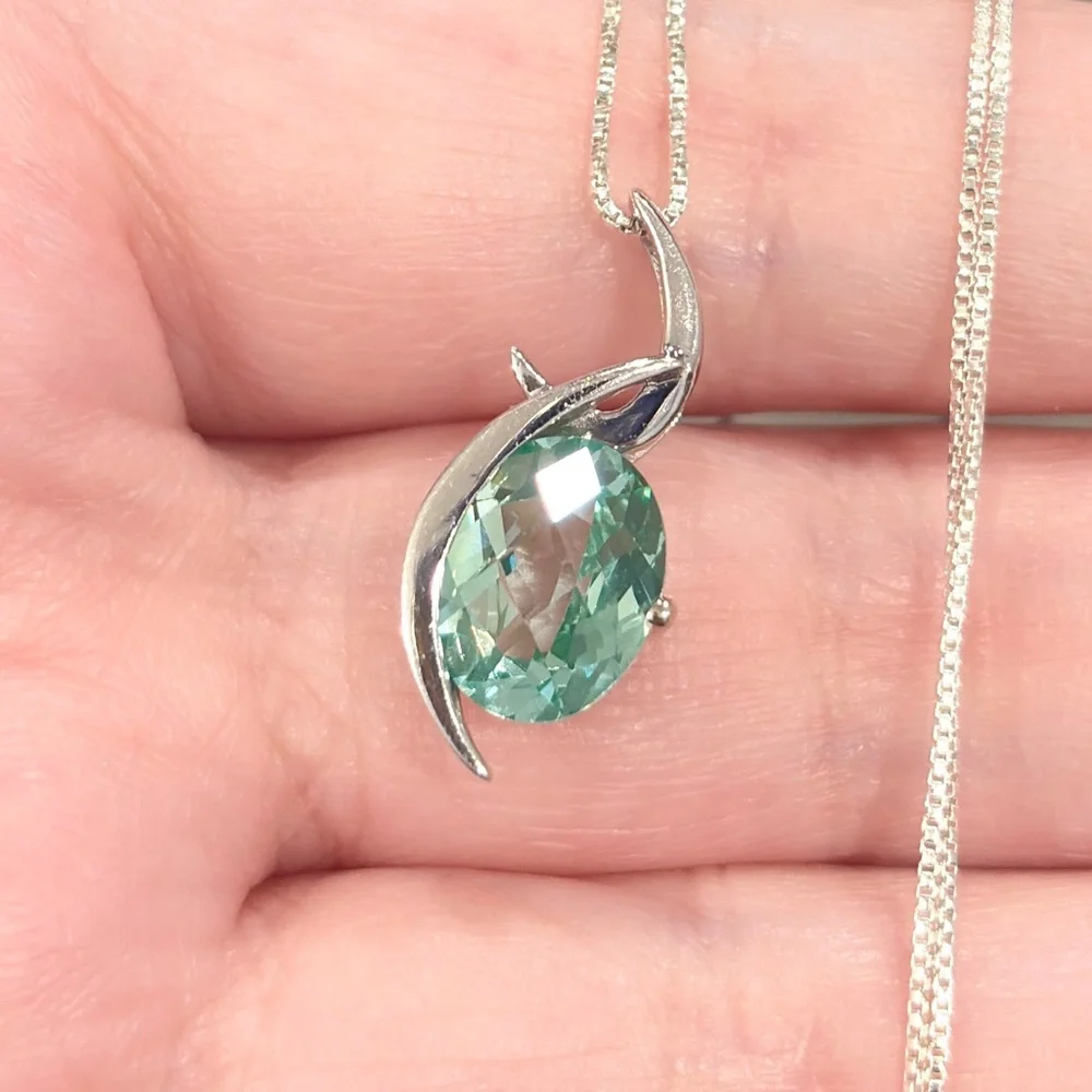 Vintage 14K Green Spinel Pendant: White Gold Crescent Abstract Slider Piece - Picture 6 of 14